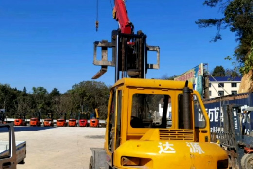 龍工高壓鋰電叉車(chē)全球同步上市，開(kāi)啟叉車(chē)新能源時(shí)代！